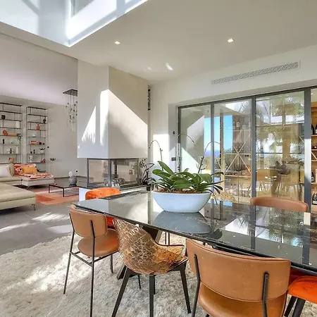 Propriete De Luxxe Avec Piscine A
